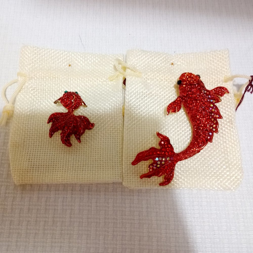 Mother & Baby Goldfish rhinestone Broach Pins